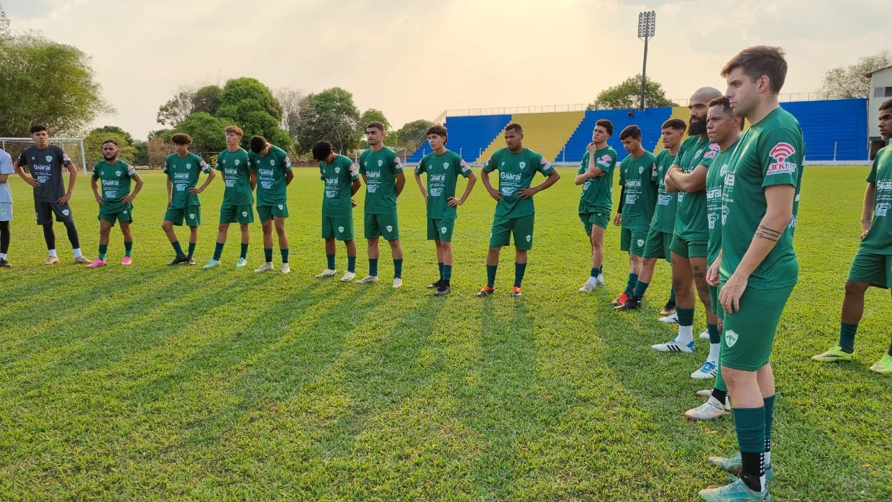 ELENCO APRESENTADO NA TOCA DO LOBÃO, PARA DISPUTA DA SEGUNDONA...